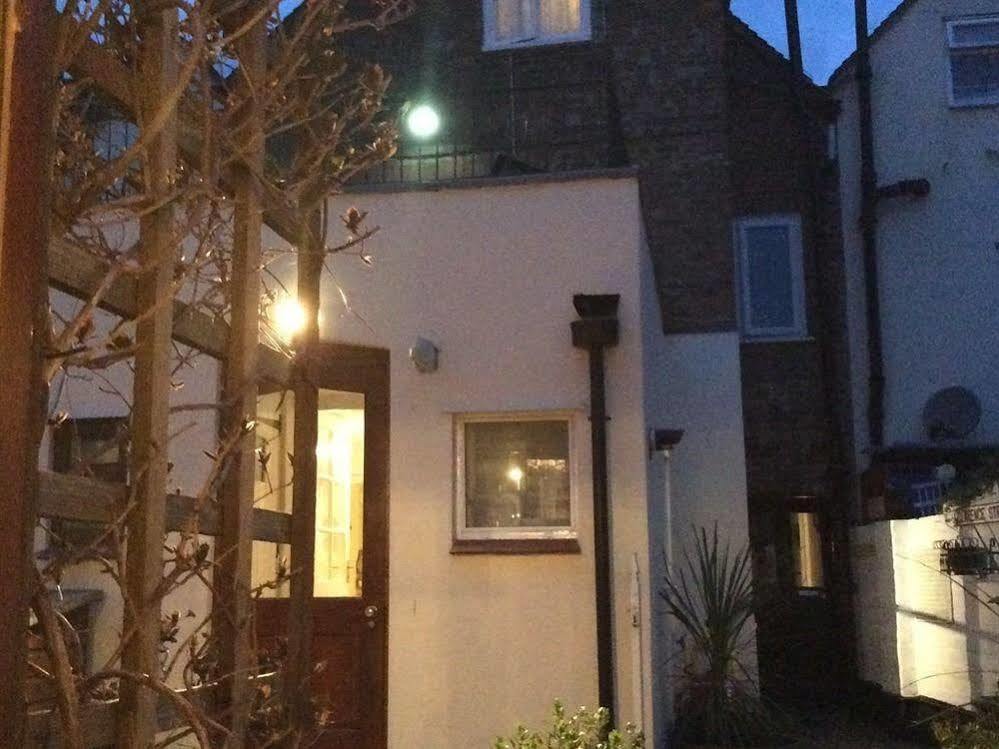 Old Street B&B Upton upon Severn Exterior photo